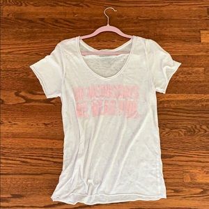 🌸 “On Wednesday’s we wear pink” v neck 🌸